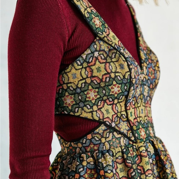 Urban Outfitters Ecote Cathedral Party Dress Size 0 - Picture 3 of 8